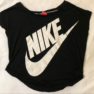 Nike rounded hem tee shirt